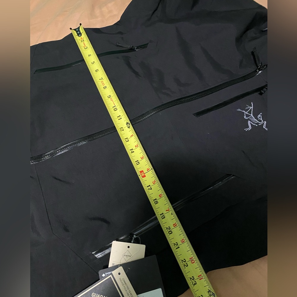 Arc'teryx  Sabre SV Black Men's Jacket - Picture 12 of 16
